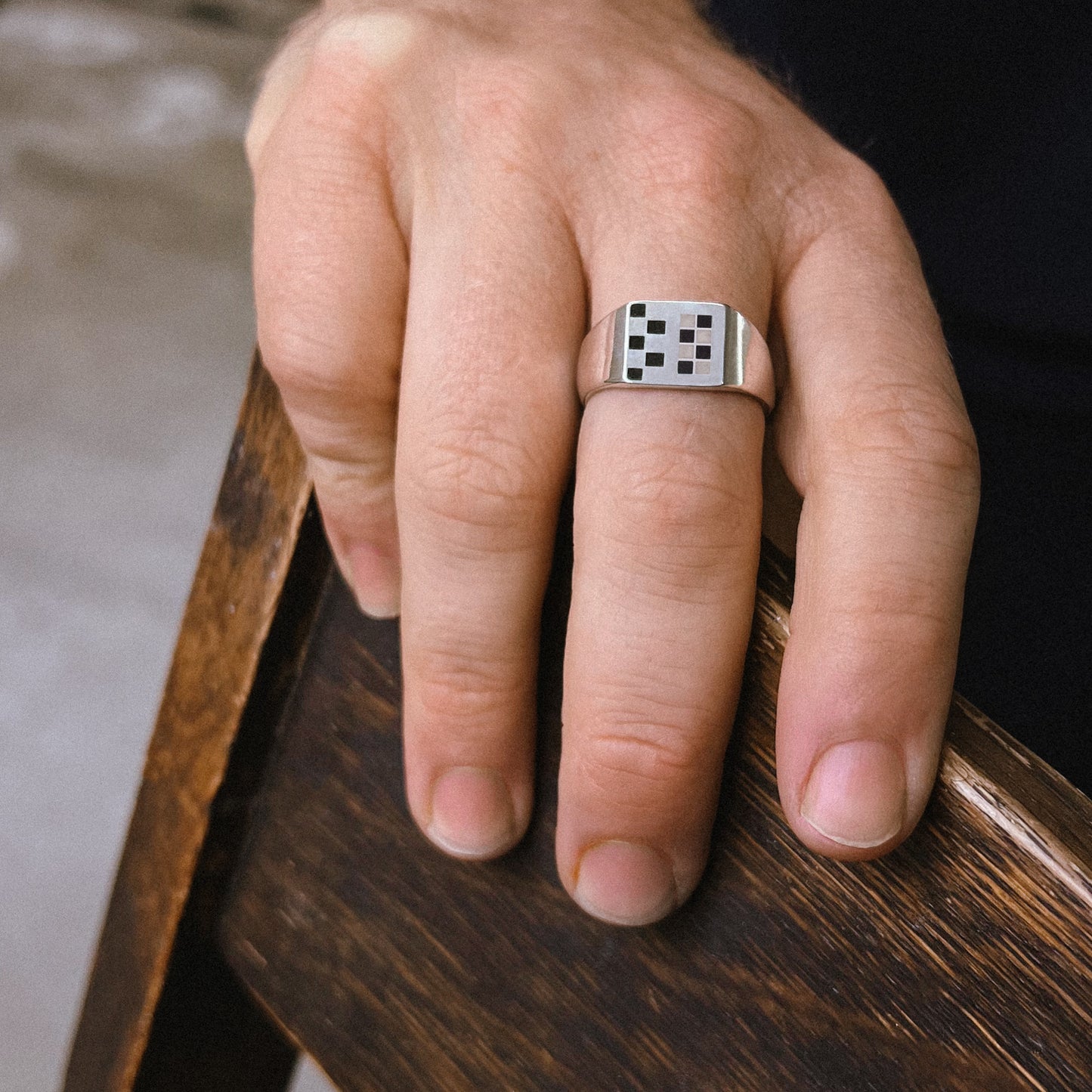 CHECKER RING